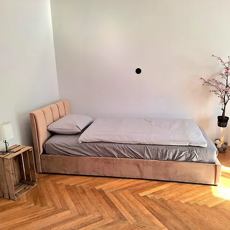 Nora - Old Town * Bratysława