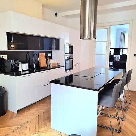 Nora - Old Town Lejlighed *